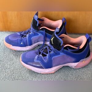 Men’s Jordan Basketball Shoes